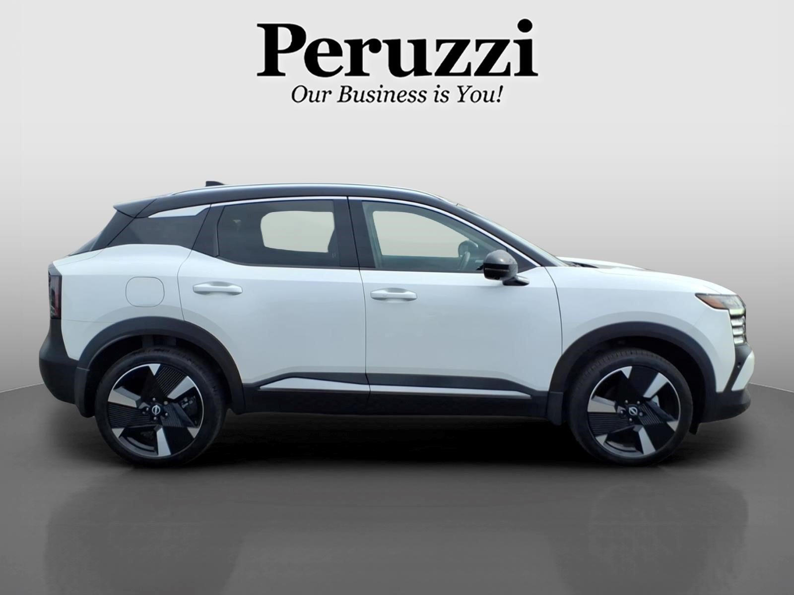 Certified 2025 Nissan Kicks SR AWD/4WD image 2
