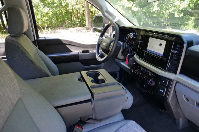 Used 2024 Ford F250 XLT w/ FX4 Off-Road Package image 35