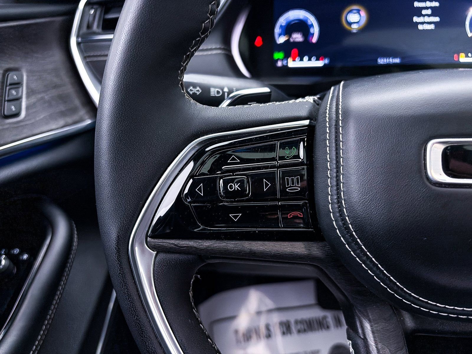 Used 2023 Jeep Grand Cherokee Overland image 31