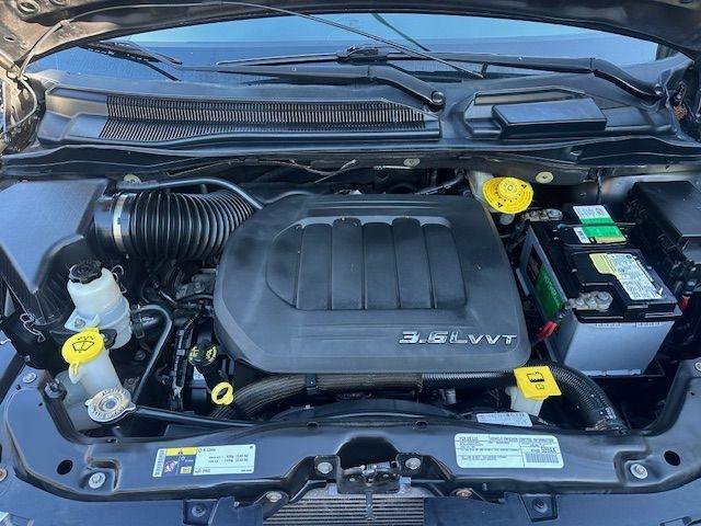 Used 2016 Dodge Grand Caravan SE w/ Quick Order Package 29E SE FWD image 8