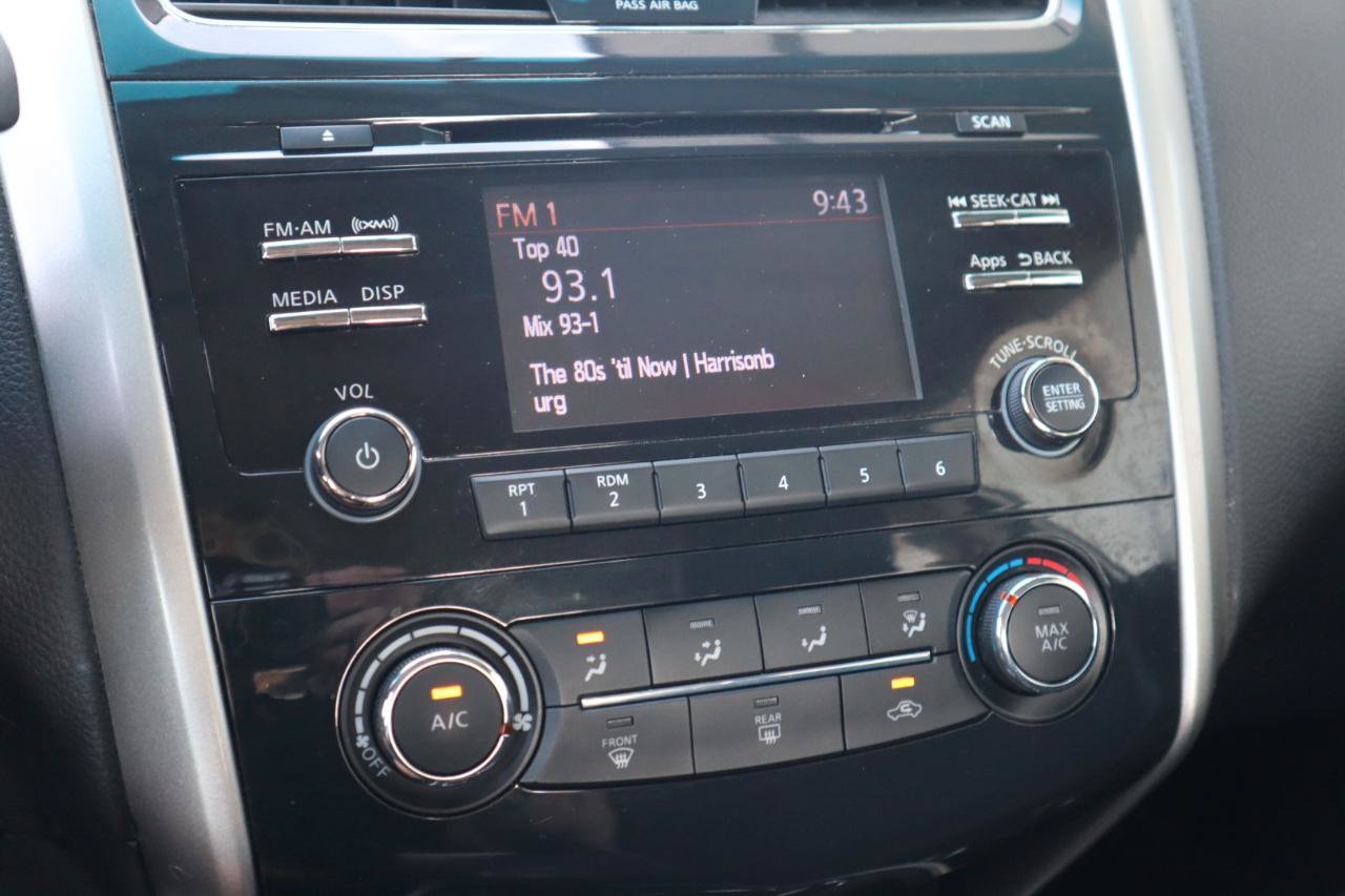 Used 2014 Nissan Altima 2.5 S w/ Display Audio Package FWD image 57