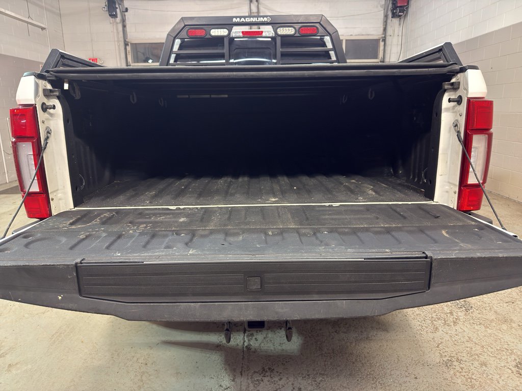Used 2021 Ford F350 Lariat image 32