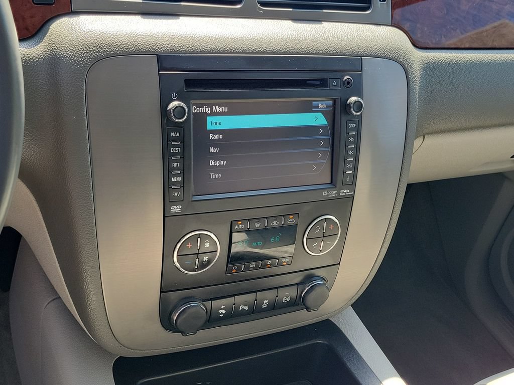 Used 2013 GMC Sierra 3500 SLT w/ SLT Convenience Package AWD/4WD image 8