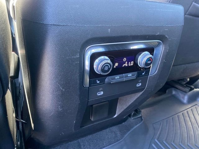 Certified 2023 GMC Yukon SLT w/ SLT Premium Package AWD/4WD image 21