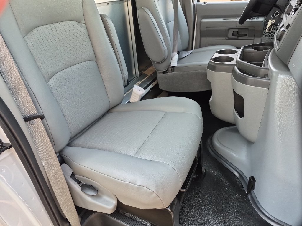 New 2027 Ford E-350 and Econoline 350 Super Duty w/ Driver's Safety Package RWD image 29