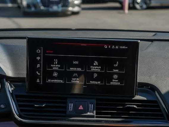 Used 2023 Audi Q5 e Premium Plus w/ Premium Plus Package image 15