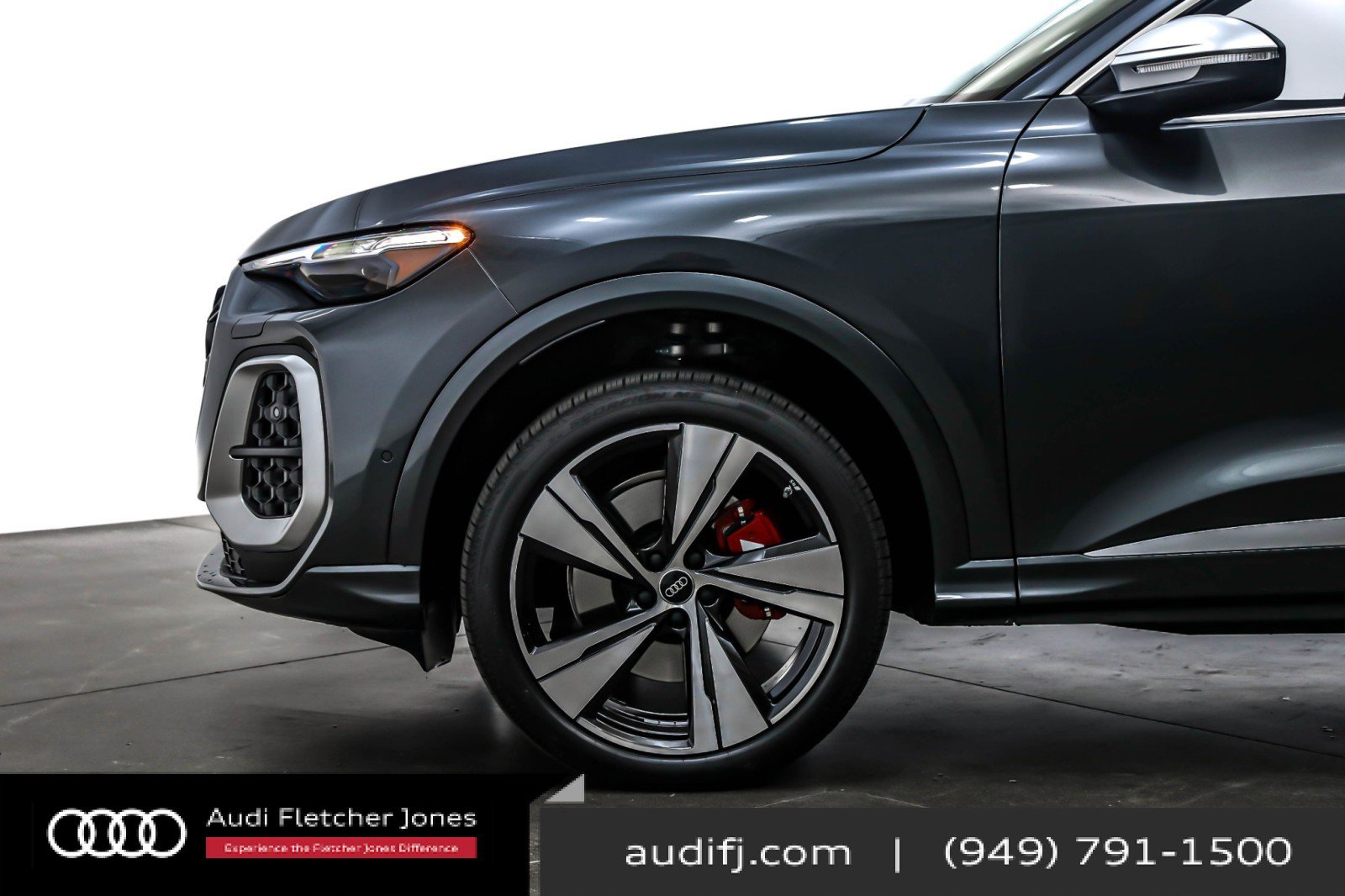 New 2025 Audi SQ5 Prestige image 10