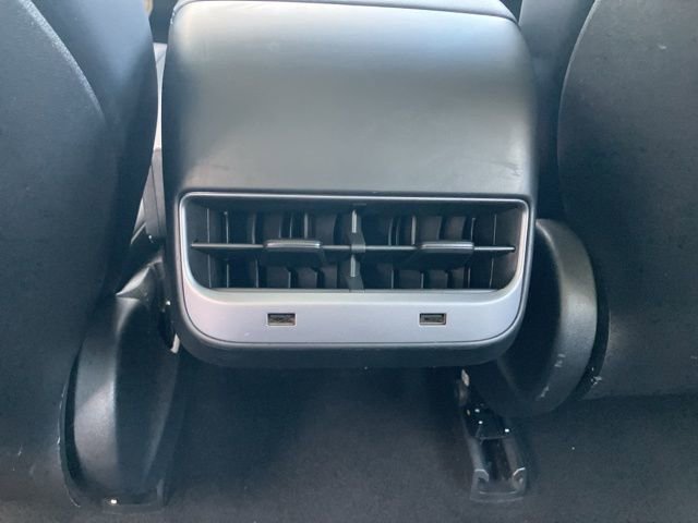 Used 2018 Tesla Model 3 Long Range image 35