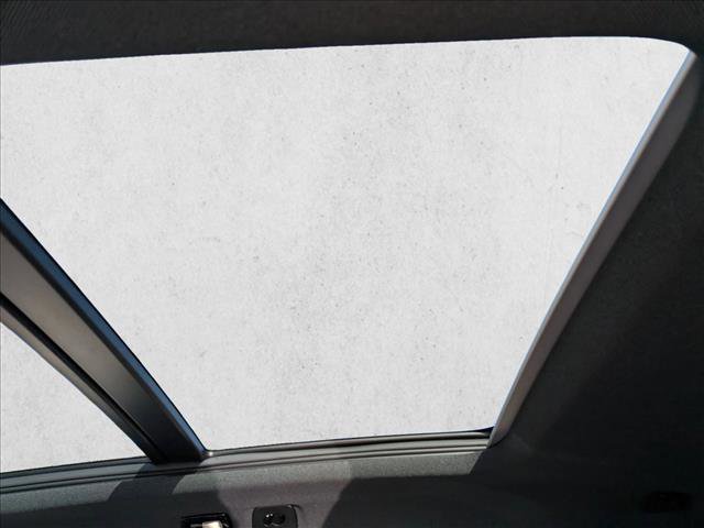 Certified 2023 Volvo XC40 Recharge Plus image 20