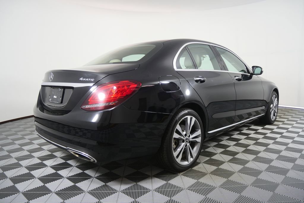 Used 2019 Mercedes-Benz C 300 4MATIC Sedan image 3
