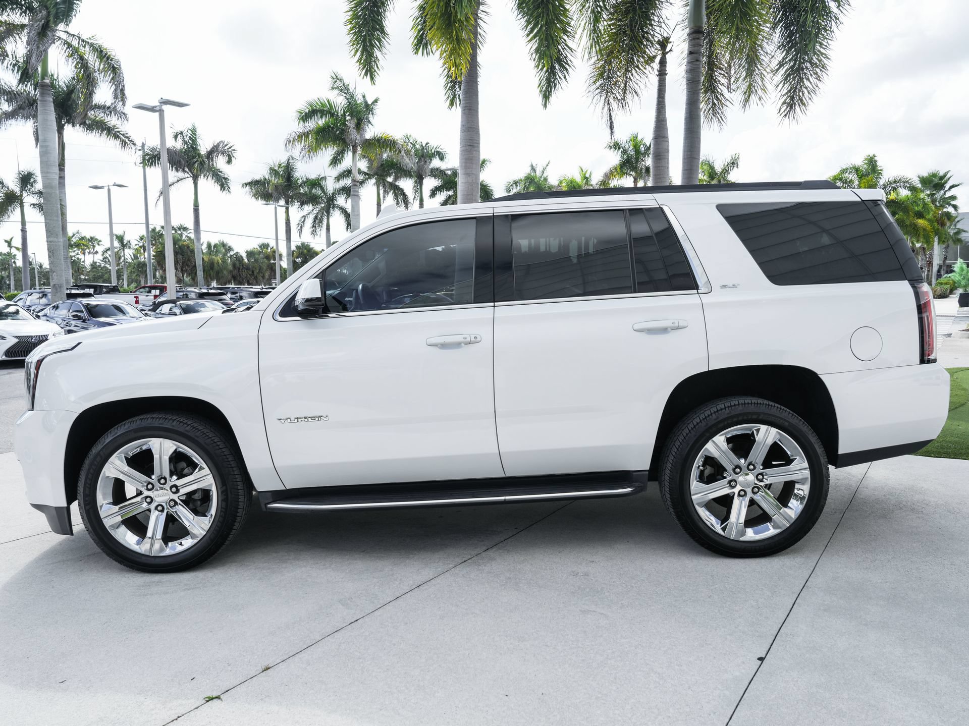 Used 2018 GMC Yukon SLT RWD image 7