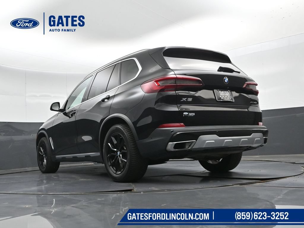 Used 2022 BMW X5 xDrive40i w/ Premium Package AWD/4WD image 48