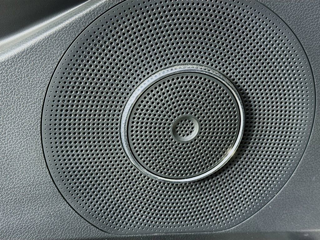 Used 2023 Ford Expedition Max XLT image 21