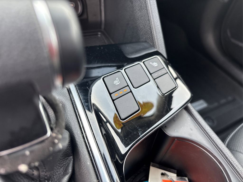 Used 2025 Kia Sportage EX w/ Premium Package image 31