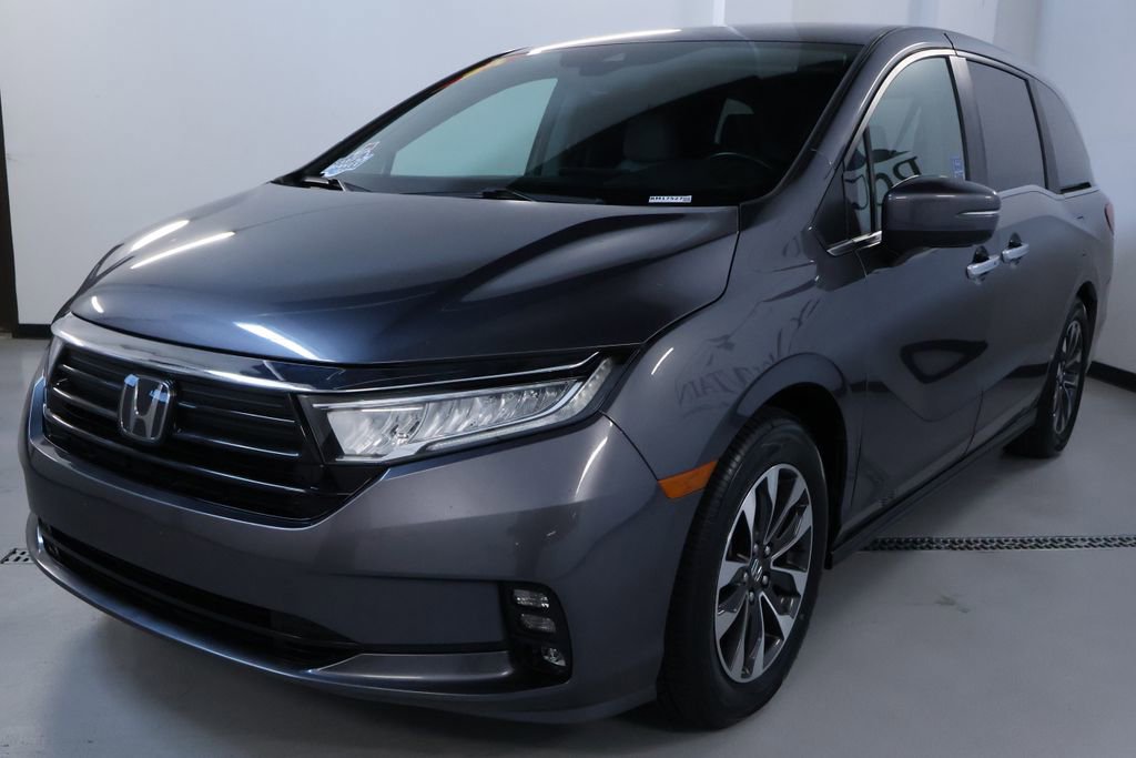 Used 2024 Honda Odyssey EX-L image 3
