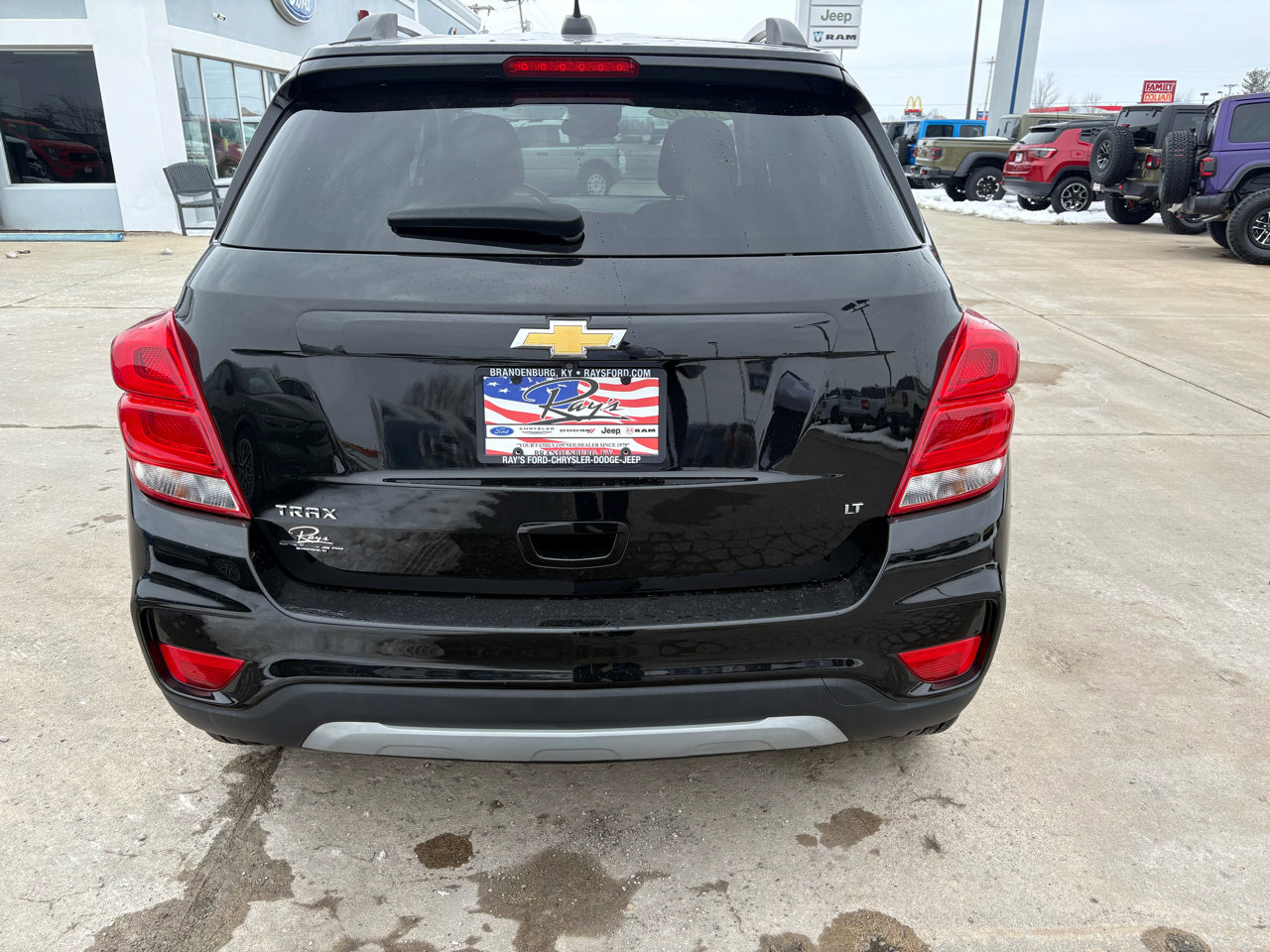 Used 2020 Chevrolet Trax LT w/ LT Convenience Package image 4