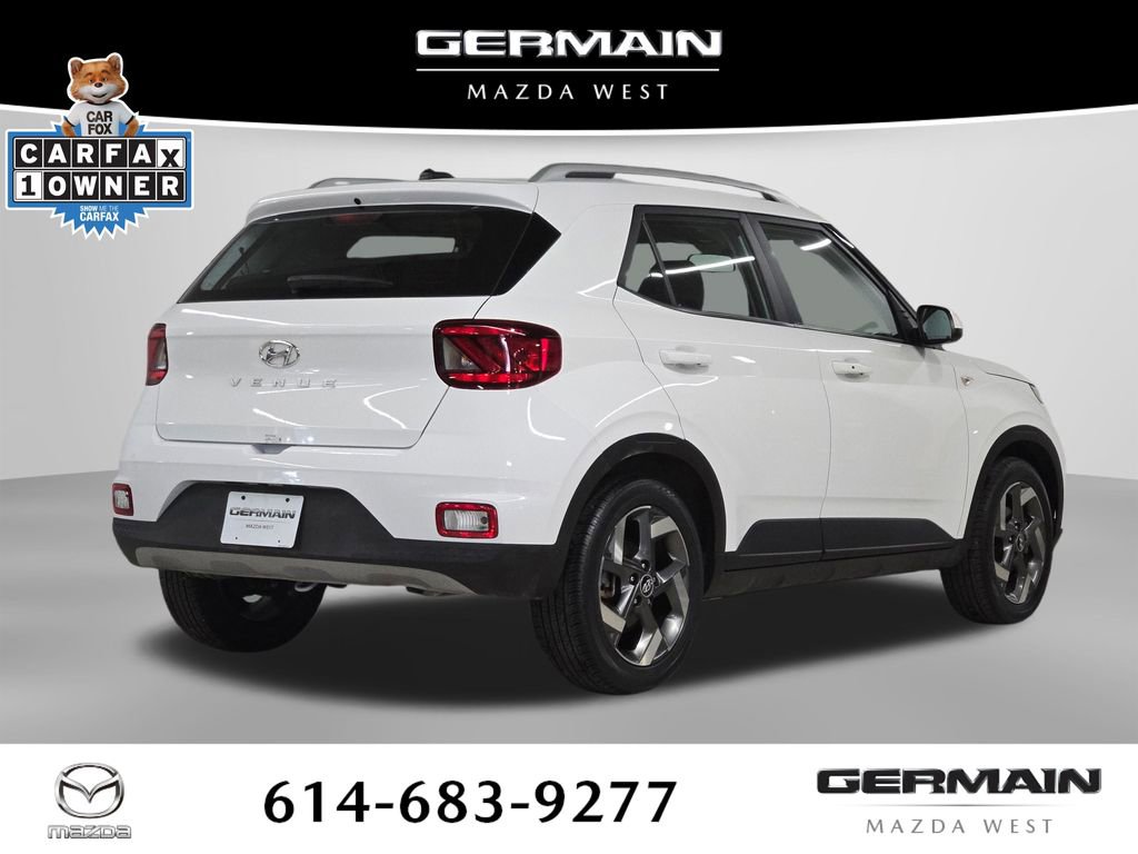 Used 2024 Hyundai Venue SEL FWD image 8