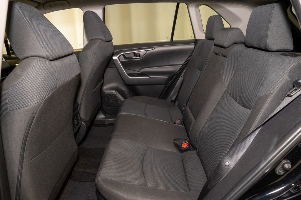 Certified 2024 Toyota RAV4 LE AWD/4WD image 7