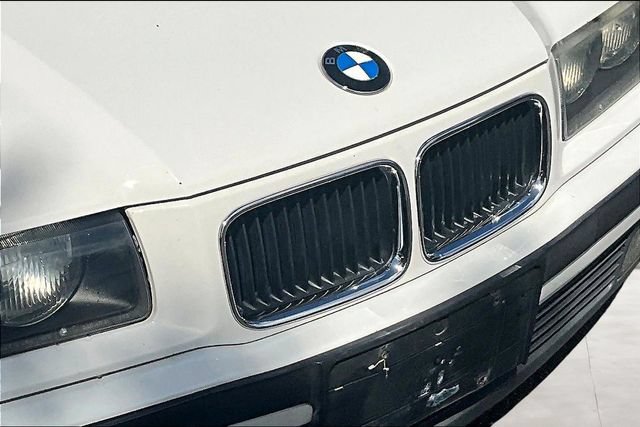 Used 1995 BMW 325i Convertible RWD image 30