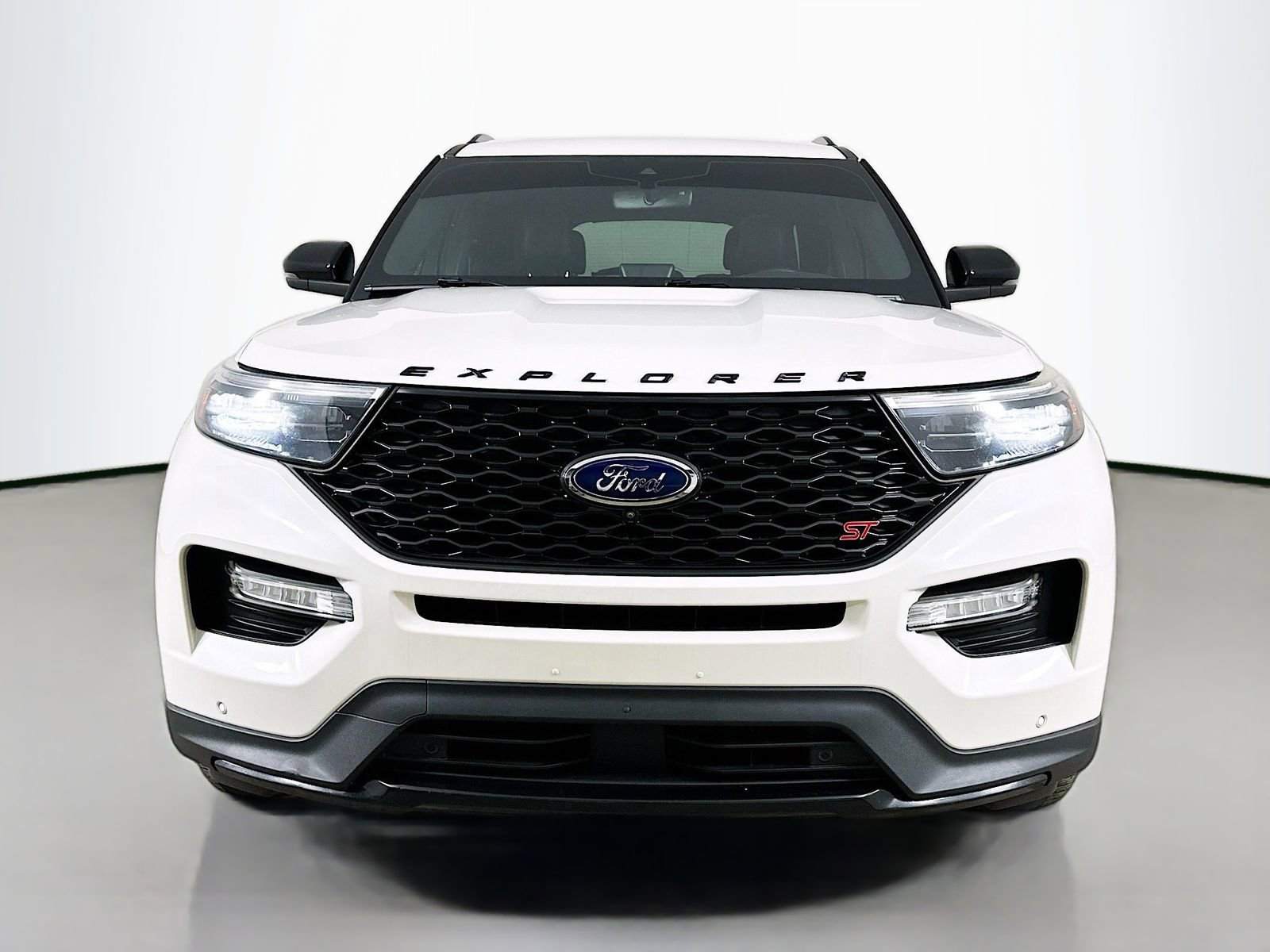 Used 2020 Ford Explorer ST w/ ST High-Performance Pack AWD/4WD image 2