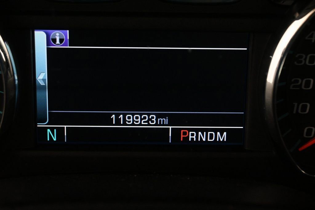 Used 2015 Chevrolet Suburban LTZ image 30