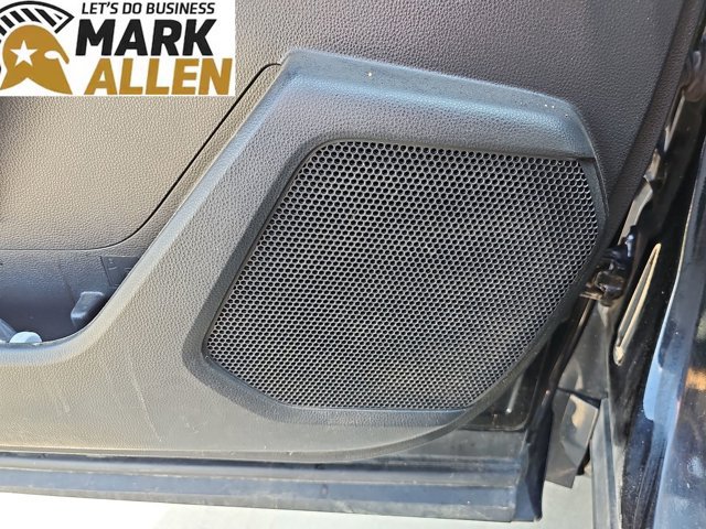 Used 2021 Toyota Highlander XLE AWD/4WD image 23