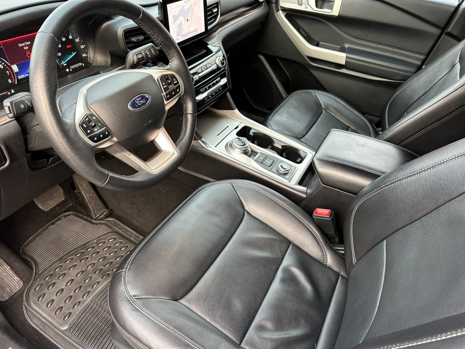 Used 2024 Ford Explorer Limited image 9