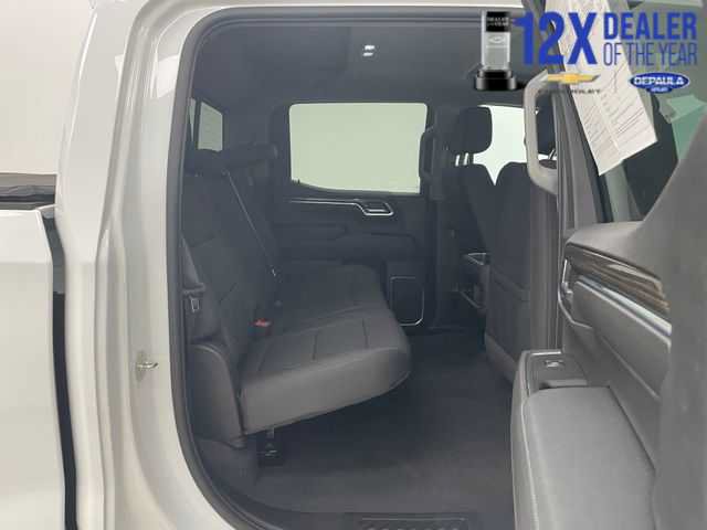 Certified 2022 Chevrolet Silverado 1500 LT Trail Boss w/ Convenience Package II AWD/4WD image 16
