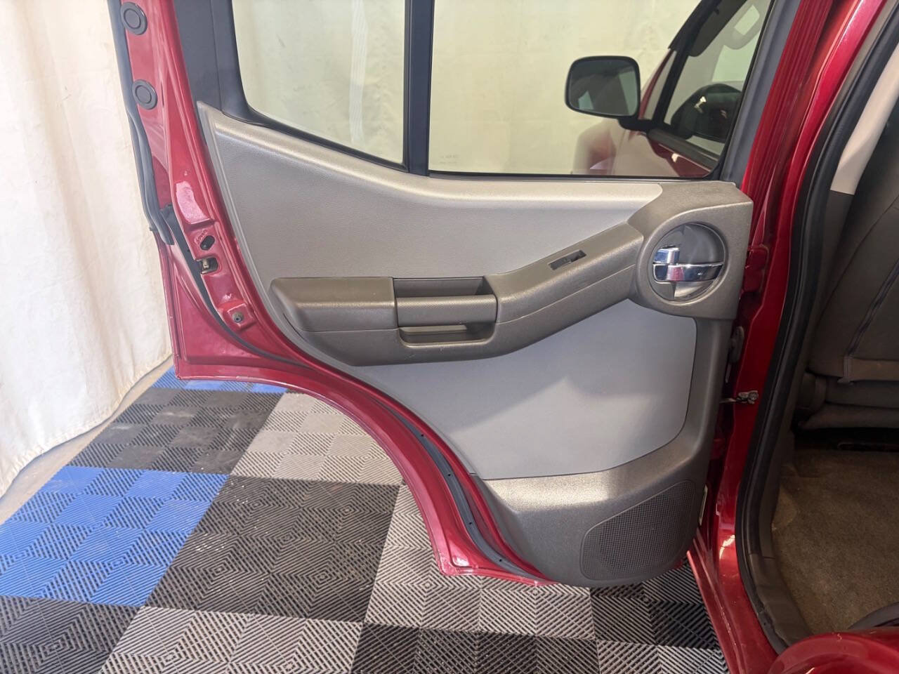 Used 2013 Nissan Xterra S w/ Value Package AWD/4WD image 9