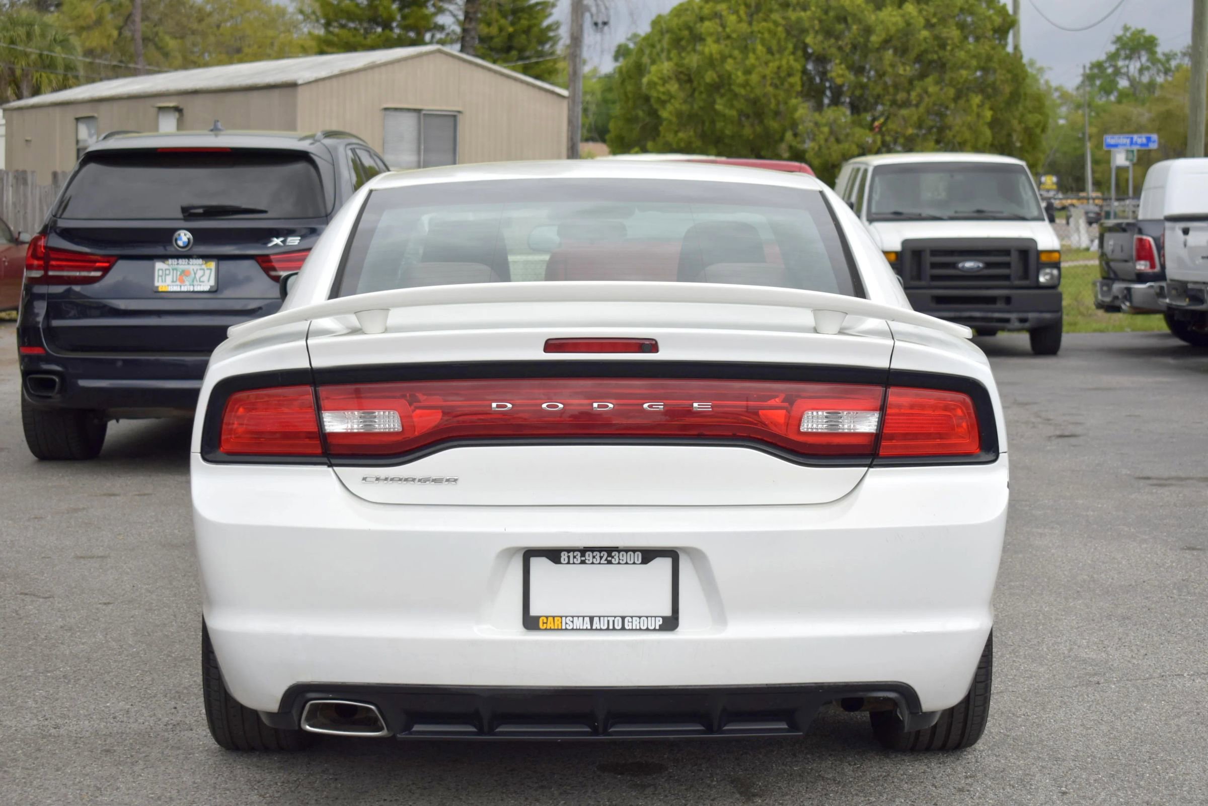 Used 2013 Dodge Charger SE RWD image 6