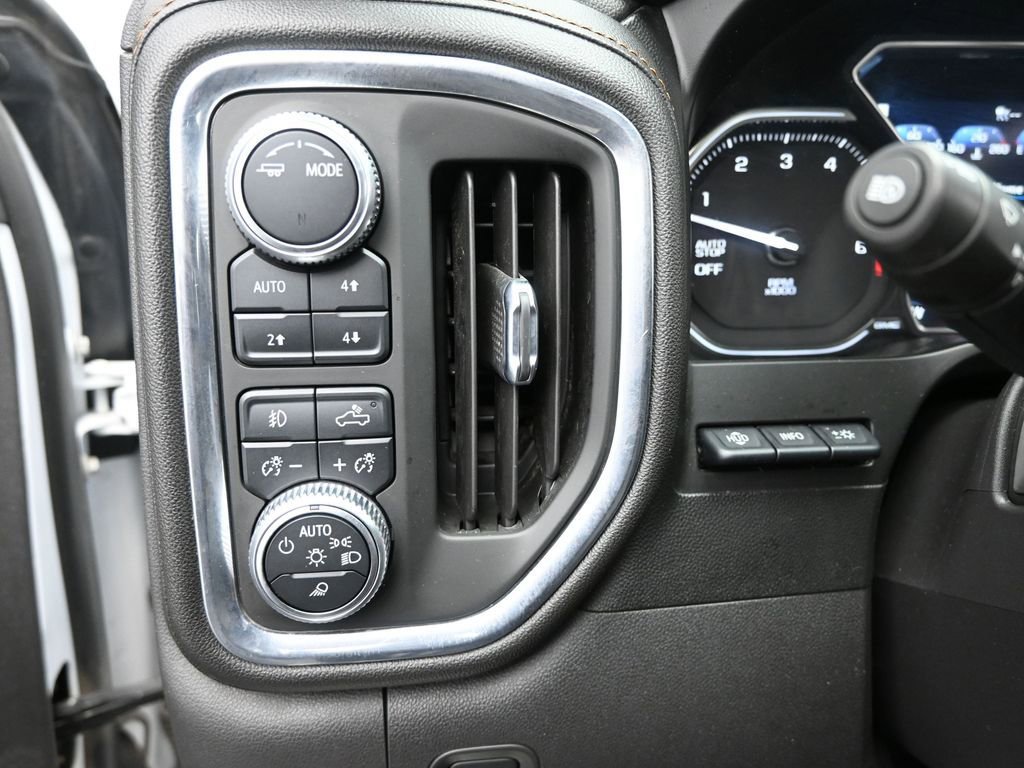 Used 2021 GMC Sierra 1500 AT4 w/ AT4 Premium Package AWD/4WD image 23