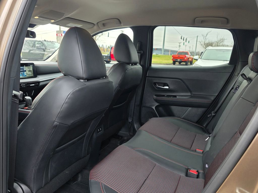 Used 2025 Nissan Kicks SR image 29