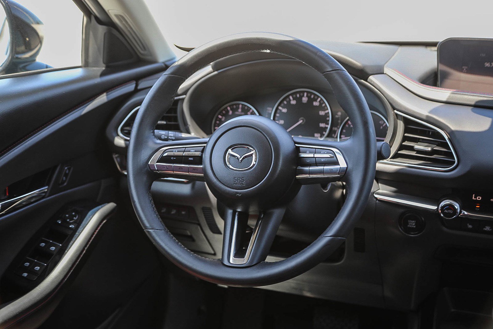 Used 2023 MAZDA CX-30 AWD 2.5 S w/ Preferred Package image 15