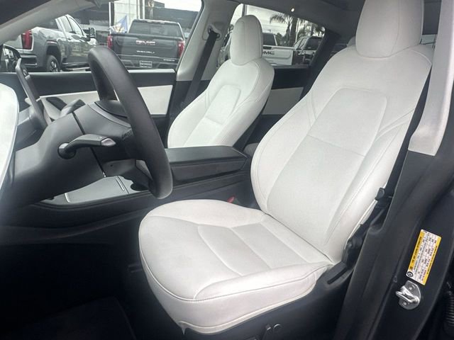 Used 2021 Tesla Model Y Long Range image 19