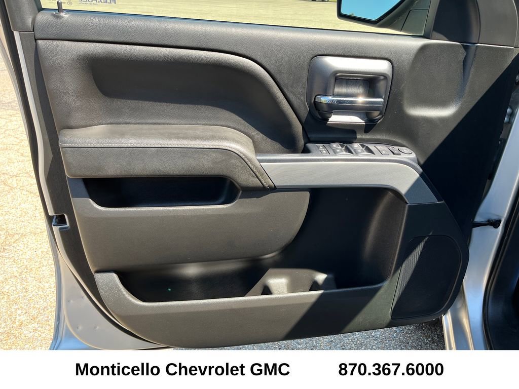 Used 2018 Chevrolet Silverado 1500 LT w/ All Star Edition image 10