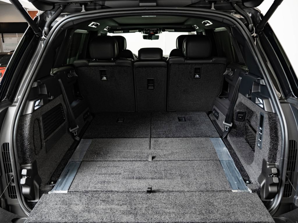 New 2026 Land Rover Range Rover Long Wheelbase SE AWD/4WD image 19
