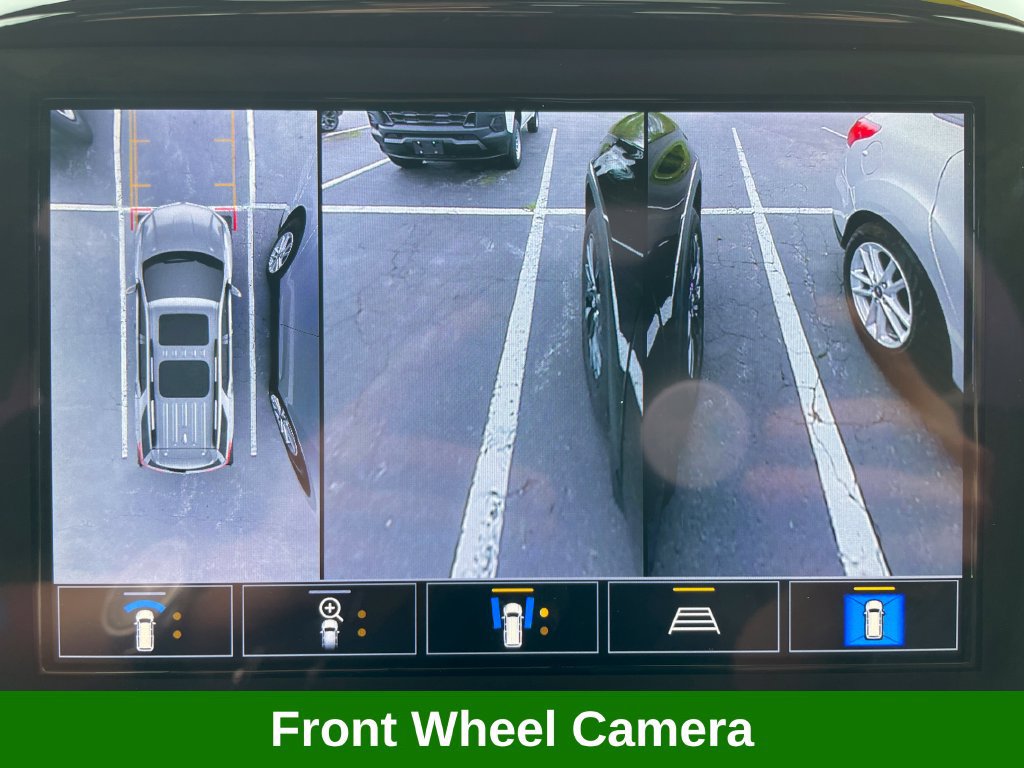 Used 2023 Chevrolet Traverse LT w/ Rear Camera Mirror Package AWD/4WD image 41