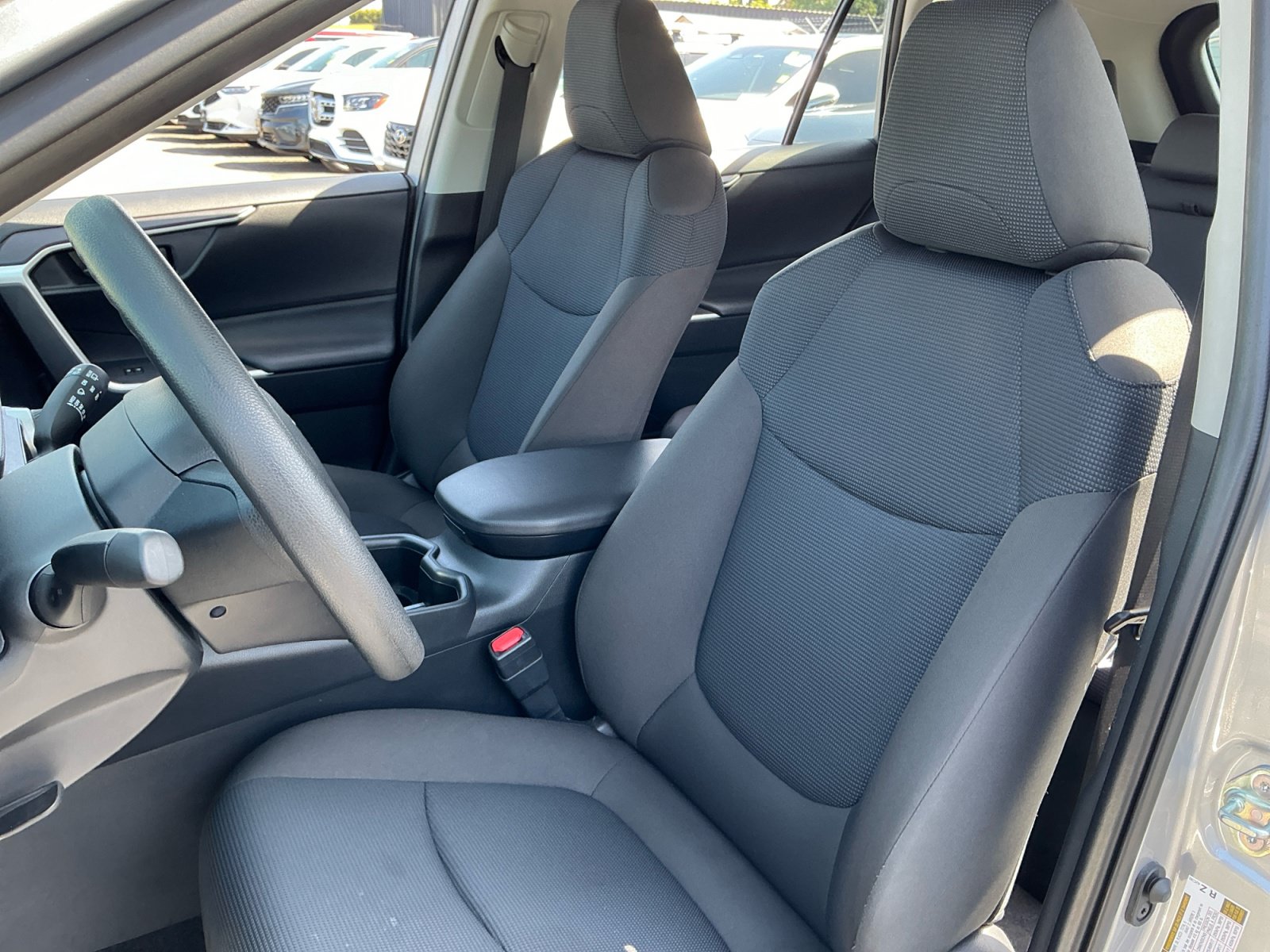 Used 2025 Toyota RAV4 LE AWD/4WD image 18