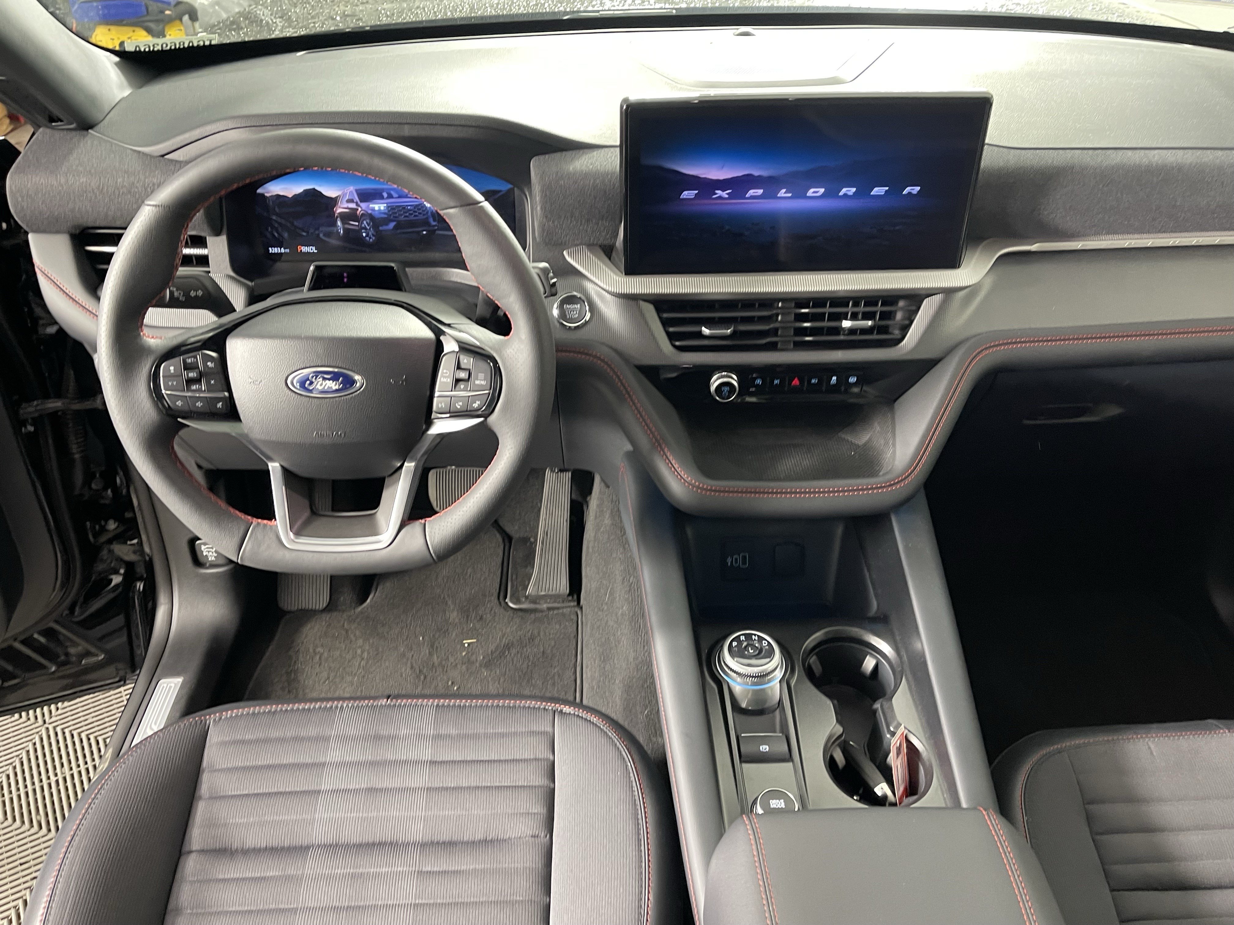 Used 2026 Ford Explorer ST-Line w/ ST-Line Street Pack AWD/4WD image 11