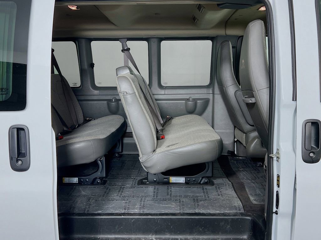 Used 2025 Chevrolet Express 3500 LT w/ LT Preferred Equipment Group RWD image 26