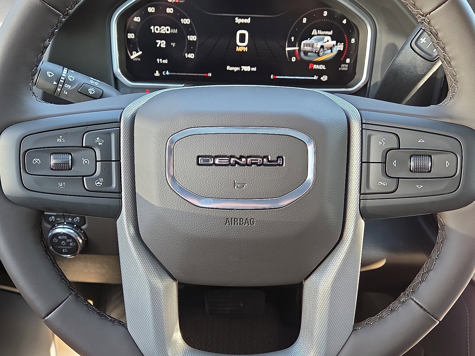 New 2026 GMC Sierra 2500 Denali w/ Denali Reserve Package image 13