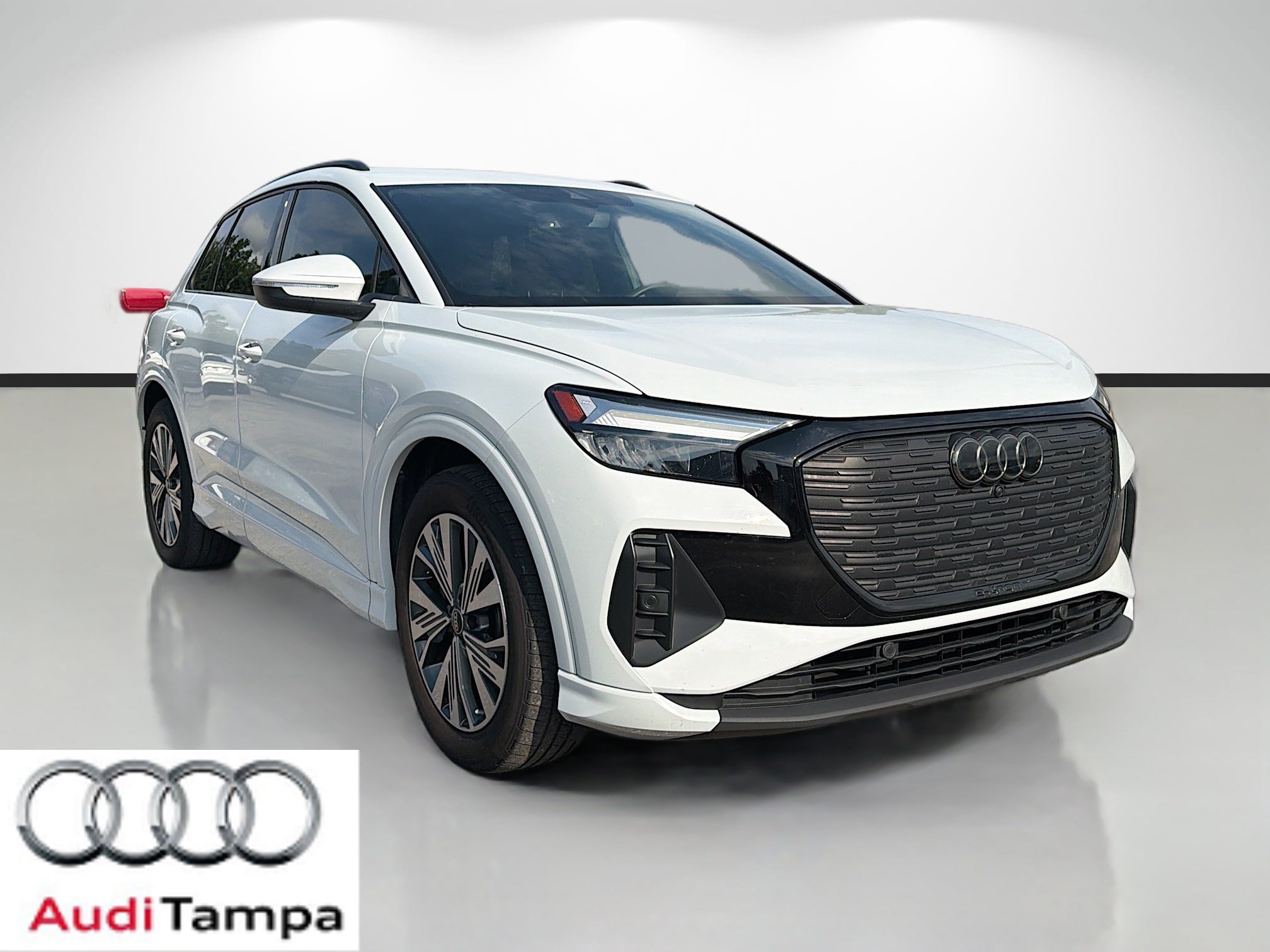 Used 2025 Audi Q4 e-tron Premium w/ Convenience Package
