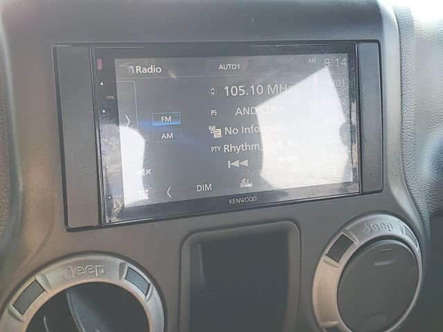 Used 2014 Jeep Wrangler Sport w/ Connectivity Group AWD/4WD image 13