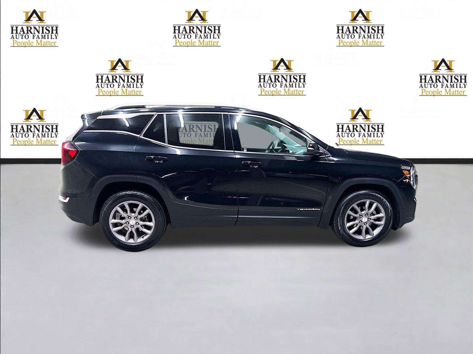 Used 2024 GMC Terrain SLT AWD/4WD video 4