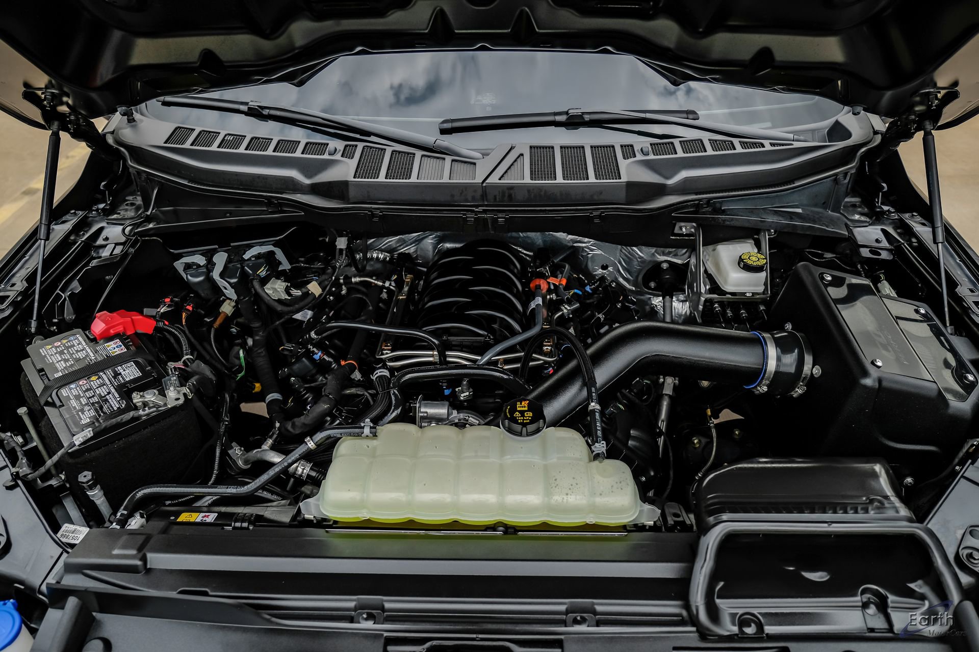 Used 2025 Ford F150 XL AWD/4WD image 3