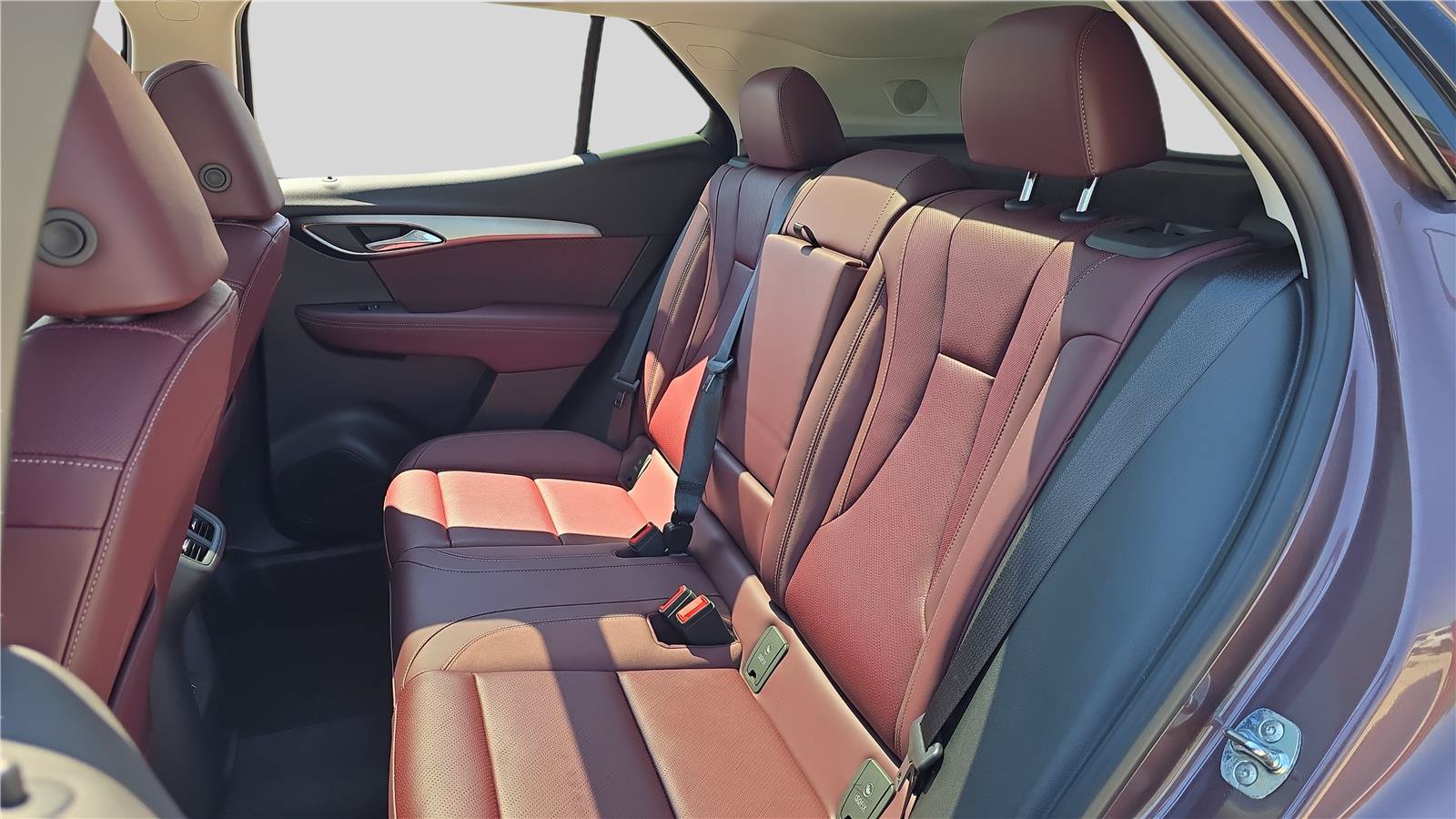 Used 2025 Buick Envision Sport Touring AWD/4WD image 18