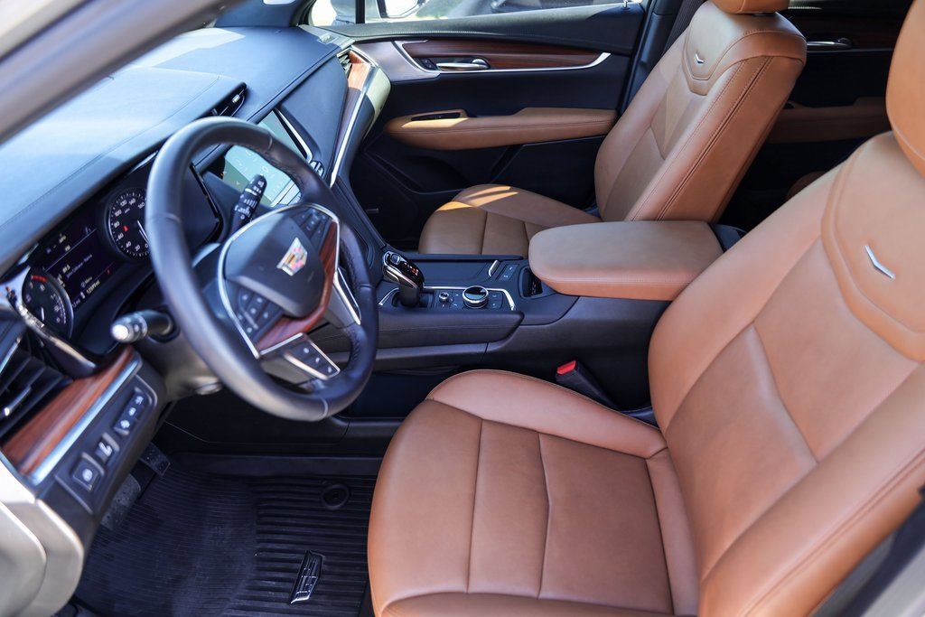 Certified 2023 Cadillac XT5 Premium Luxury w/ Technology Package image 9