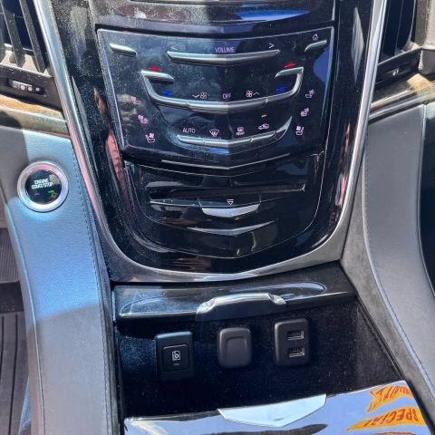 Used 2017 Cadillac Escalade ESV Platinum AWD/4WD image 15