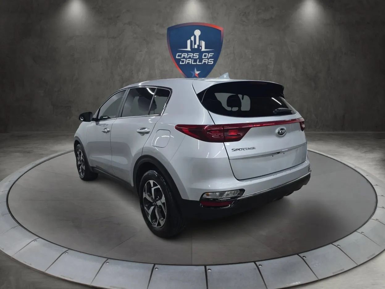 Used 2020 Kia Sportage LX image 3