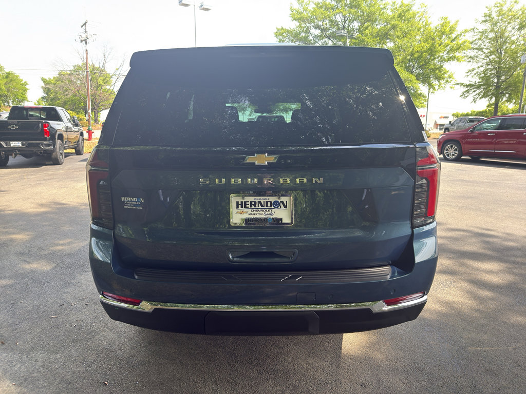 New 2026 Chevrolet Suburban LS image 7